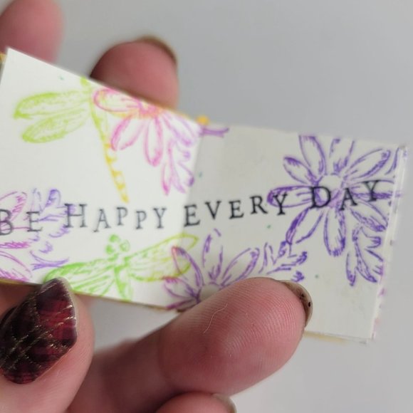 🌼 3/$15 Adorable Handmade Yellow Positive Quote Floral Daisy Pinback Brooch - Picture 3 of 7